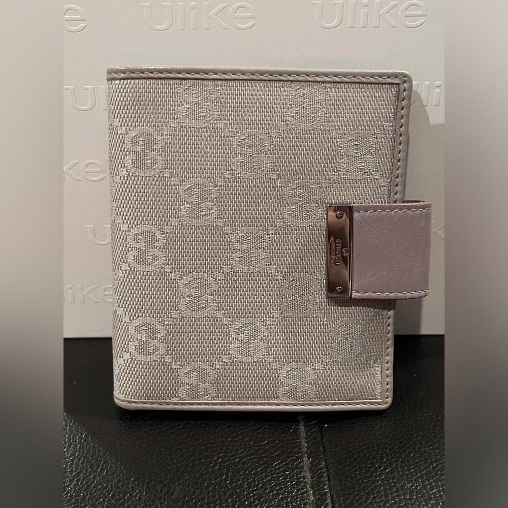 💜 GUCCI GG RARE Lavander Colorway Canvas Leather Wallet